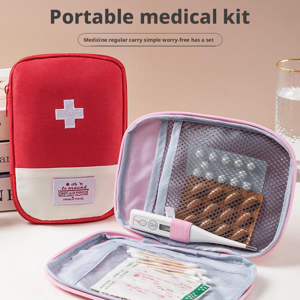 Portable First Aid Medical Kit - огляд і ціна First Aid Bag Kit