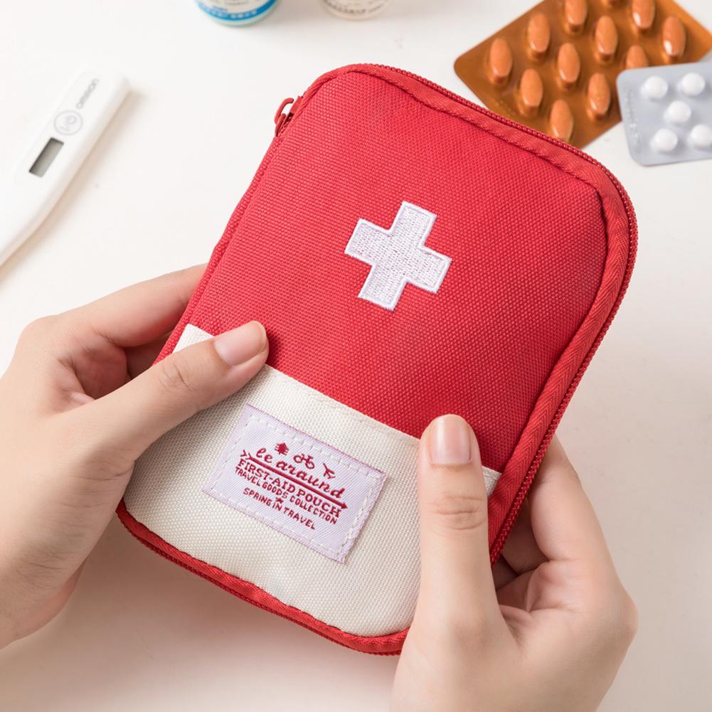 Portable First Aid Medical Kit - огляд і ціна First Aid Bag Kit