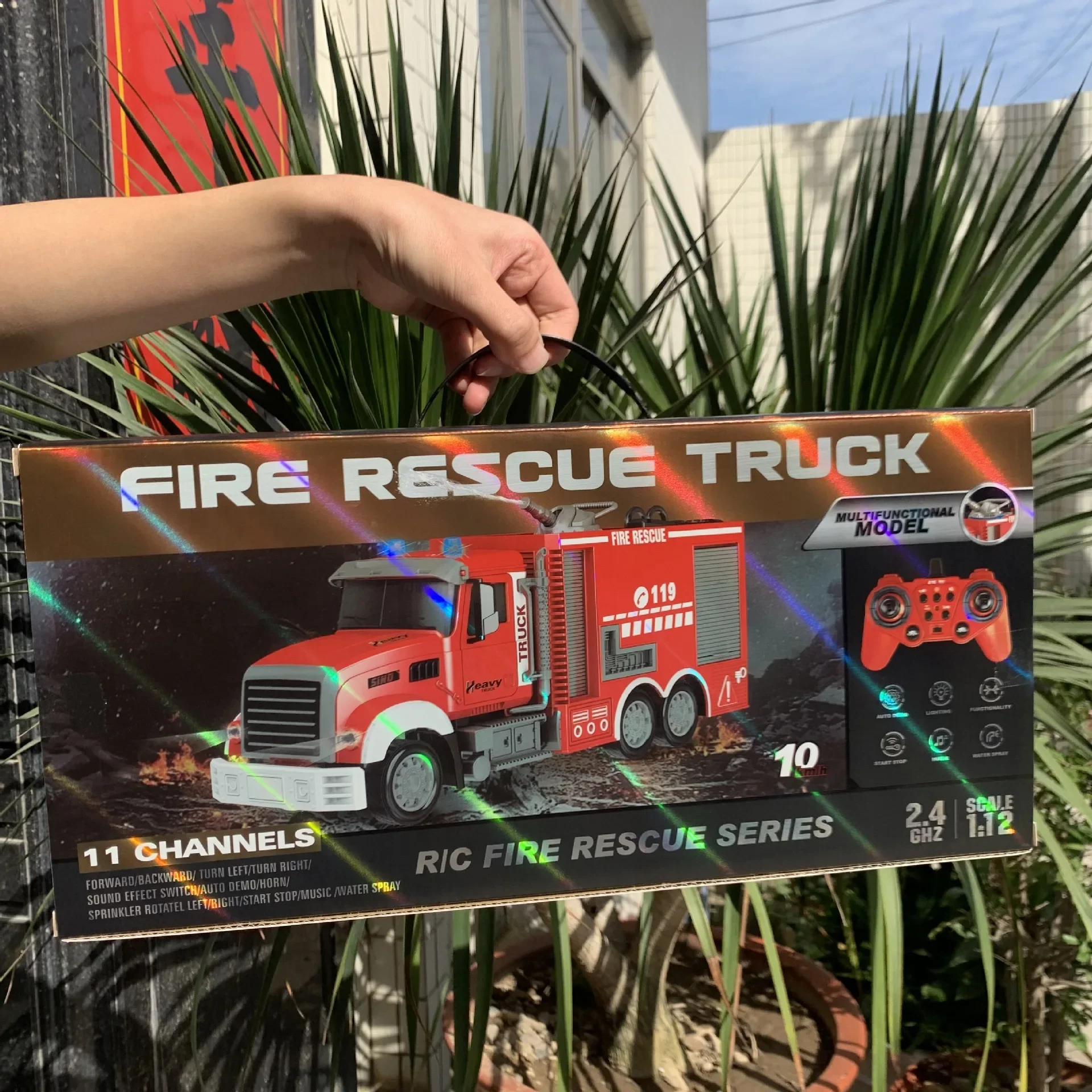 2.4G RC Fire Engine Car with S - огляд і ціна Fire Escape Ladder